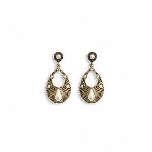 Vintage-Inspired Gold and Pearl Earrings